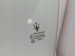 MASERATI Maserati Granturismo M145 left front door glass 68363300 door window front left — thumbnail 2