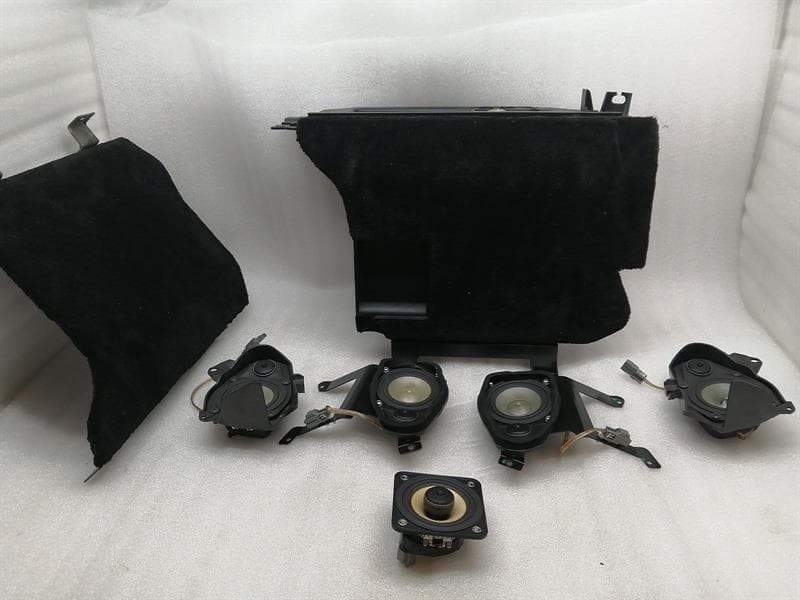 ASTON MARTIN VANTAGE V8 Speaker 6G33-18808GB Speaker Premium Audio Set