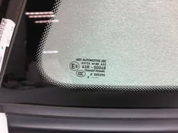 PORSCHE Porsche Cayman 718 Left Rear Quarter Glass 98154311112 Door Window 1⁄4 Rear Left — thumbnail 10