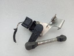 MCLAREN McLaren 720S Spider Sensor 11M0253CP LEVEL LEVEL RR HR — thumbnail 6