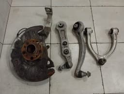 MERCEDES-BENZ Mercedes C63 AMG W205 Left Front Hub A2053325100 Wheel Bearing Housing Front Left — thumbnail 3