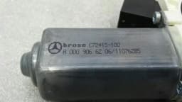 MERCEDES-BENZ Mercedes C63 AMG W205 door window motor A0009066206 window regulator motor right — thumbnail 6