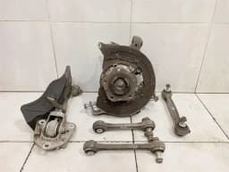 PORSCHE Porsche 911 991 Right Rear Hub Set 99133111204 Wheel Bearing Housing Rear Right — thumbnail 1