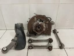 PORSCHE Porsche 911 991 Left Rear Hub Set 99133111104 Wheel Bearing Housing Rear Left Set — thumbnail 1