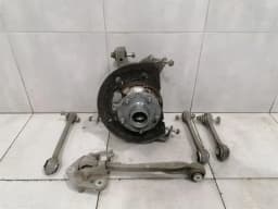 PORSCHE Porsche 911 991 Left Rear Hub 99133111104 Wheel Bearing Housing Rear Left — thumbnail 1