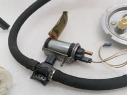 ASTON MARTIN Aston Martin DB7 Vantage Fuel Pump Electric 34-86513 Fuel Pump — thumbnail 8