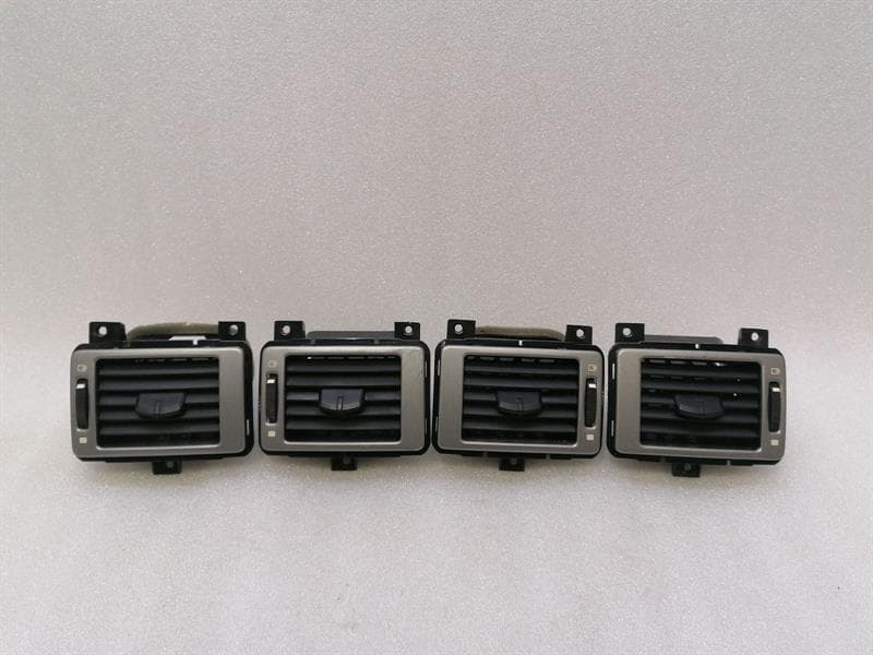ASTON MARTIN ASTON MARTIN DBS V12 Air Vent Set 8D33-046B30-BB Vent Nozzle Vent