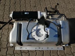 ASTON MARTIN Aston Martin Vantage V12 Fuel Tank Kit AD23-9C133-AF Fuel Tank SET — thumbnail 4