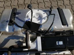 ASTON MARTIN Aston Martin Vantage V12 Fuel Tank Kit AD23-9C133-AF Fuel Tank SET — thumbnail 8