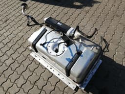 ASTON MARTIN Aston Martin Vantage V12 Fuel Tank Kit AD23-9C133-AF Fuel Tank SET — thumbnail 5