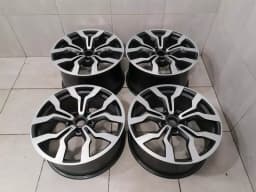 AUDI AUDI R8 TYPE 42 V10 5.2 SPYDER ALLOY WHEEL SET 420601025AK ALLOY WHEEL SET — thumbnail 2
