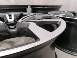 AUDI AUDI R8 TYPE 42 V10 5.2 SPYDER ALLOY WHEEL SET 420601025AK ALLOY WHEEL SET — thumbnail 5