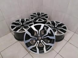 AUDI AUDI R8 TYPE 42 V10 5.2 SPYDER ALLOY WHEEL SET 420601025AK ALLOY WHEEL SET — thumbnail 1