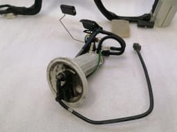 BMW BMW 5 Series E60 M5 E63 M6 Fuel Pump Electric 7373524 Fuel Pump — thumbnail 5