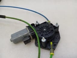 FERRARI Ferrari FF F151 Right Front Door Winder 82127500 Window Regulator Front Right- — thumbnail 4