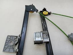 FERRARI Ferrari FF F151 Right Front Door Winder 82127500 Window Regulator Front Right- — thumbnail 6