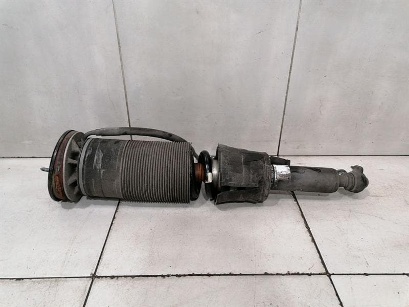 MERCEDES-BENZ Mercedes S63 AMG W221 Shock Absorber A2213208313 Shock Absorber Front Li LEFT M156