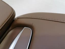 MERCEDES-BENZ MERCEDES S-CLASS W222 REAR ARMREST A2229703831 REAR ARMREST 8Q58 GROOVE BROWN — thumbnail 7
