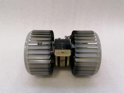 BENTLEY Bentley Continental GT W12 Heater Blower 3D0959101 Engine Heater Fan — thumbnail 2