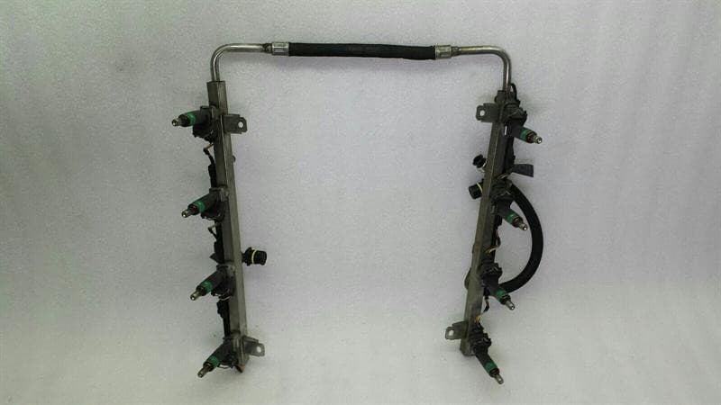 BMW BMW 7 Series E65 E66 Fuel Injector Pipe 13537534743 Fuel Rail 7525721 Injector