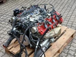FERRARI 9300KM 2020 FERRARI GTC4 LUSSO T 3.9 V8 F151M F154BD Engine 754014000 Engine SET- — thumbnail 4