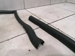ASTON MARTIN Aston Martin DBS SUPERLEGGERA AM7 Left Door Seal HY53-C215K45-AA Door Seals - — thumbnail 3