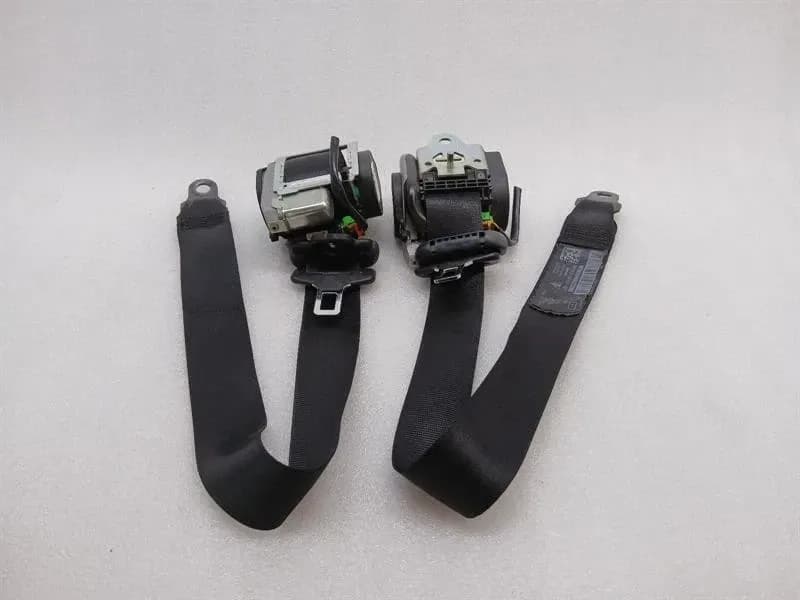 Porsche Boxster 987 front seat belt 98780303403 seat belt belt front -