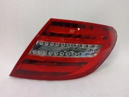MERCEDES-BENZ Mercedes C W204 right rear light A2048205864 tail light rear right MOPF LED — thumbnail 9