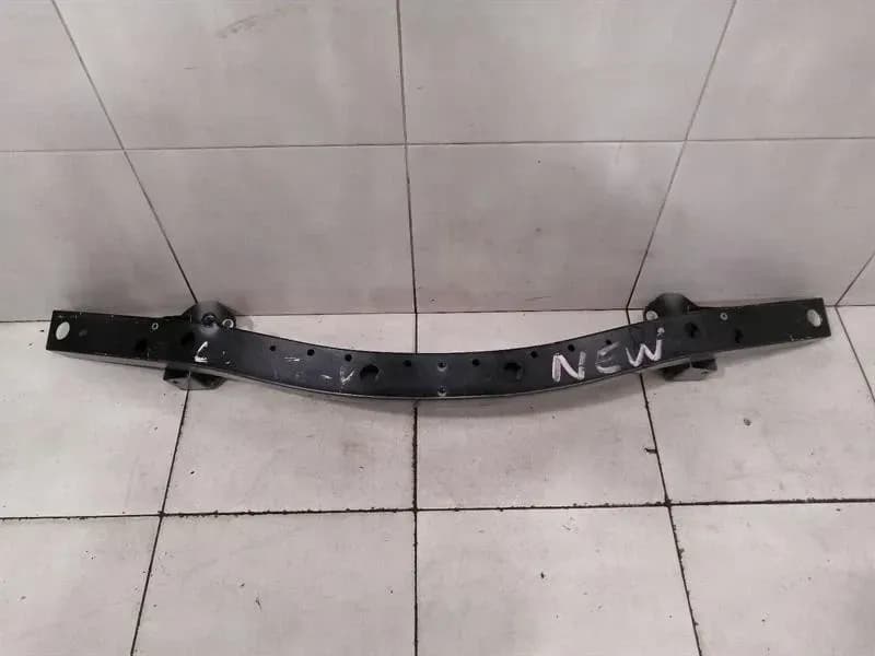 Maserati Ghibli M157 Front Bumper Beam 14-22 673010978 Front Bumper Carrier-