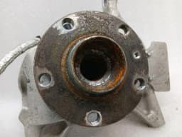 MCLAREN McLaren 600LT Spider Right Front Hub 13BA352RP Wheel Bearing Housing Front Right- — thumbnail 4