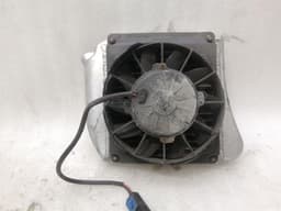 MERCEDES-BENZ Mercedes C Class W204 Engine Oil Cooler A2095000600 Oil Cooler Radiator Damaged — thumbnail 3