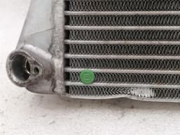 MERCEDES-BENZ Mercedes C Class W204 Engine Oil Cooler A2095000600 Oil Cooler Radiator Damaged — thumbnail 2