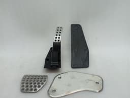 FERRARI Ferrari California T F149 gas pedal (electrical) 243117 RHD SET RIGHT HAND DRIVE — thumbnail 1