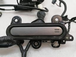 ASTON MARTIN Aston Martin DB9 Volante Right Door Lock and handle 7G43-226A28-A Door Handle Re — thumbnail 4