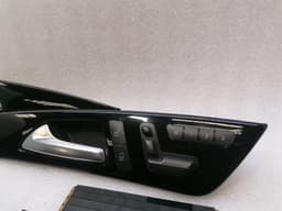 MERCEDES-BENZ Mercedes CLS W218 door inner handle A2187600161 interior door handle door panel — thumbnail 2