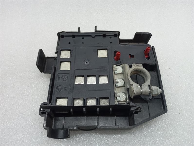 FERRARI Ferrari California T F149 14-17 Front Fuse Box 277403 Front Fuse Box