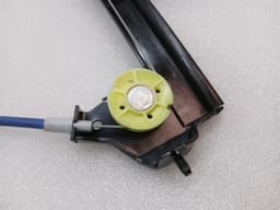 FERRARI Ferrari F8 F142MFL Left Front Door Winder 86266300 Window Regulator Front Left — thumbnail 6
