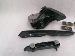 LAND ROVER RANGE ROVER EVOQUE Fender Brackets Misc Parts BJ3216A142AA Various Parts — thumbnail 4