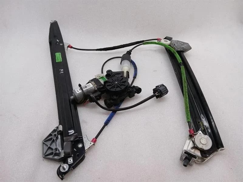 ASTON MARTIN Aston Martin Rapide Right Front Door Winder AD43-F23200-AB Window Regulator Front Re