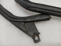 ASTON MARTIN Aston Martin Rapide 10-14 Door Seal AD43-F20709-EB FL HEATED Door Seals — thumbnail 4