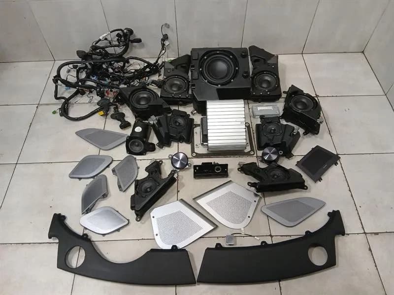 ASTON MARTIN Aston Martin Rapide 10-14 Speakers AD43-18C956-AA BANG & OLUFSEN Loudspeakers