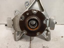 MCLAREN McLaren 600LT Spider Left Rear Hub 14BA022CP Wheel Bearing Housing Rear Left — thumbnail 3