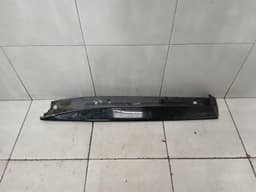 MCLAREN McLaren 570S Spider Side skirt 13AA597CP REAR RH DEFECTS side skirts — thumbnail 1