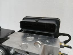 FERRARI Ferrari F8 F142MFL A.B.S Pump 828152 ABS Pump Hydraulic Block — thumbnail 6