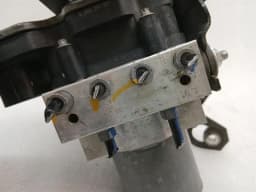 FERRARI Ferrari F8 F142MFL A.B.S Pump 828152 ABS Pump Hydraulic Block — thumbnail 8