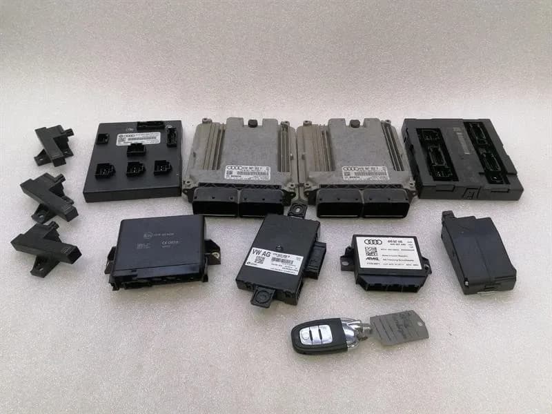LAMBORGHINI Lamborghini Huracan Performante Engine ECU 4T0907552F SET Engine Control Unit