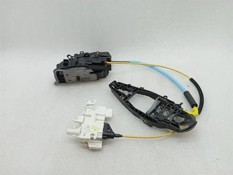 BMW BMW G16 M8 Gran Coupe Door Lock 7477712 RR SOFT CLOSE Door Lock