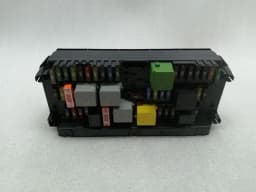 MERCEDES-BENZ Mercedes C Class W204 Fuse Box A2129005722 Fuse Box — thumbnail 1