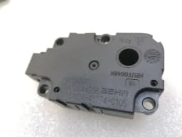 MERCEDES-BENZ MERCEDES S-CLASS W222 HVAC ACTUATORS A0999069600 HEATER MOTOR — thumbnail 10