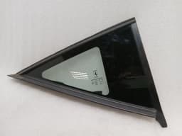FERRARI Ferrari F8 F142MFL Right Rear 1/4 Glass 86678000 Door Glass 1/4 Rear RH — thumbnail 9